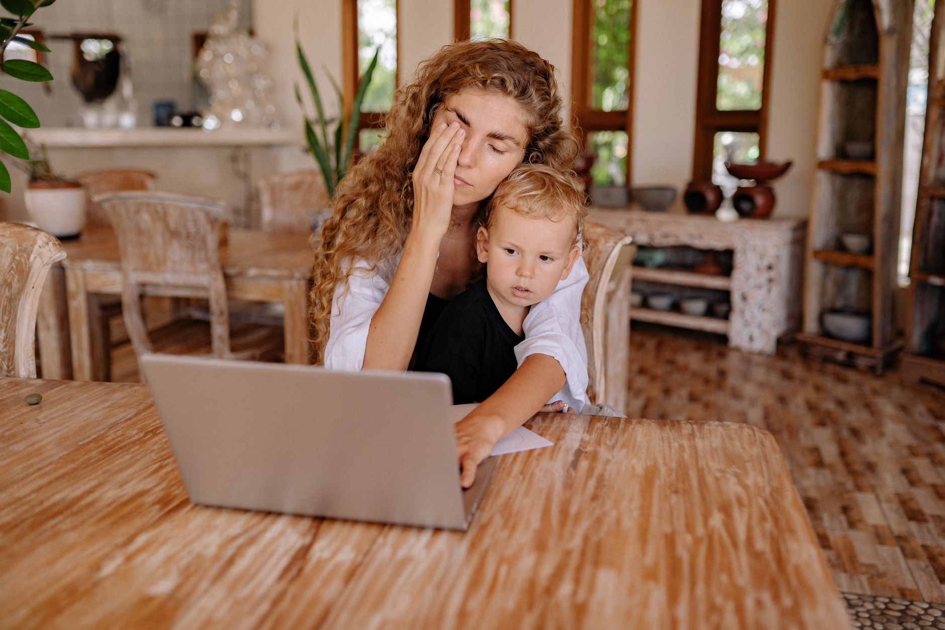 Burnout Parental: Cuando Criar deja de Ser Sostenible